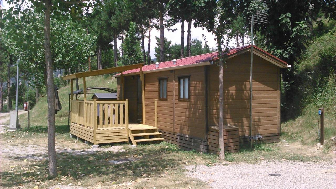 Bungalows Del Camping Pedraforca Saldés Dış mekan fotoğraf